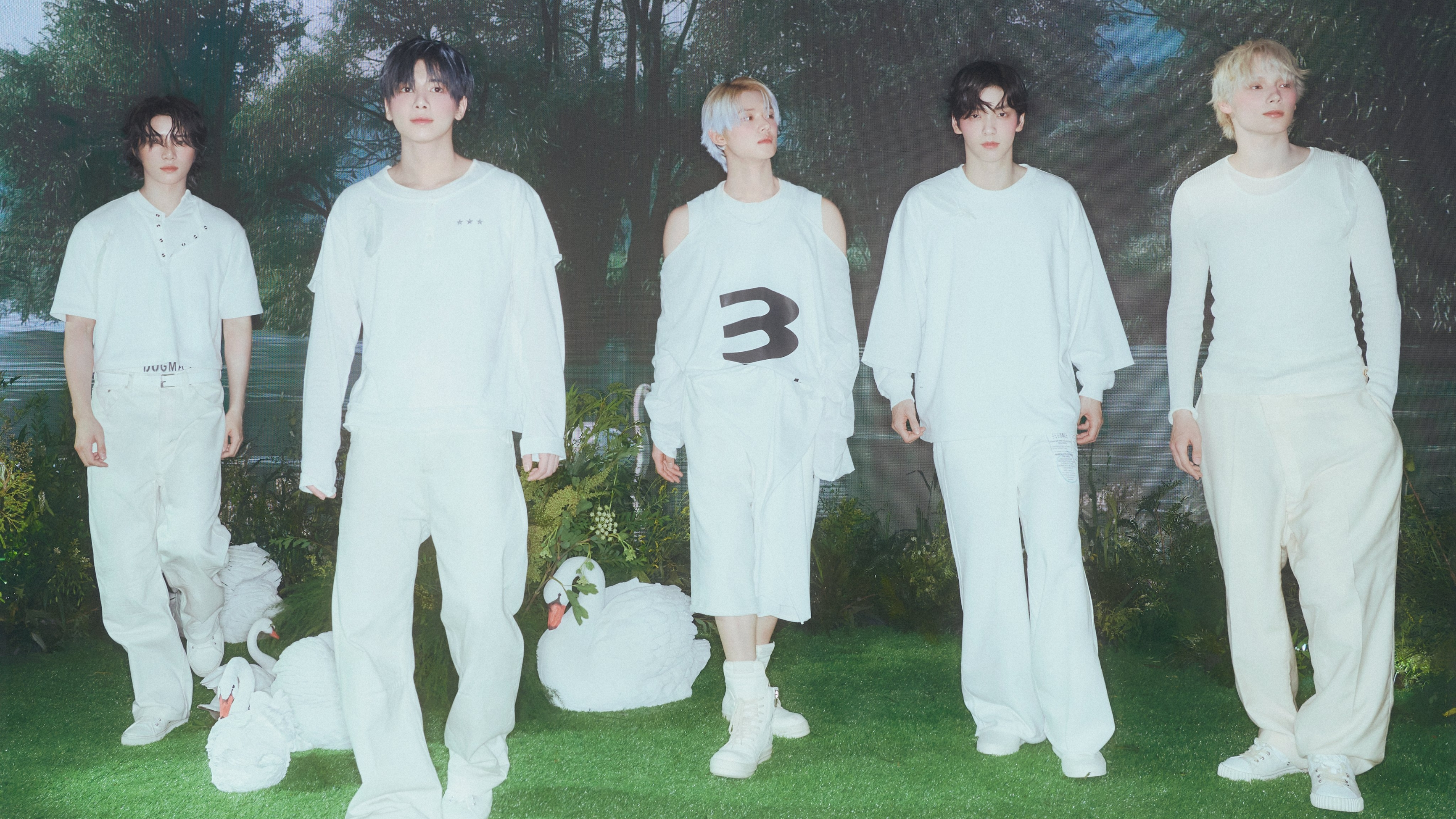 TXT (Tomorrow X Together)