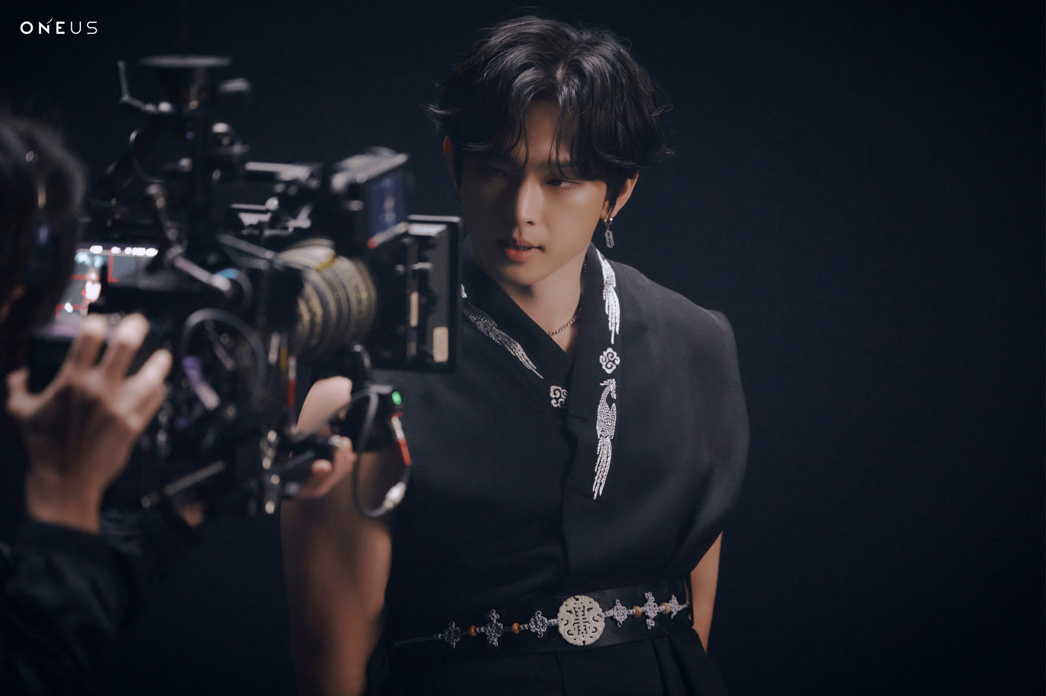 ONEUS (원어스) — K-pop Group Profile | kpopping