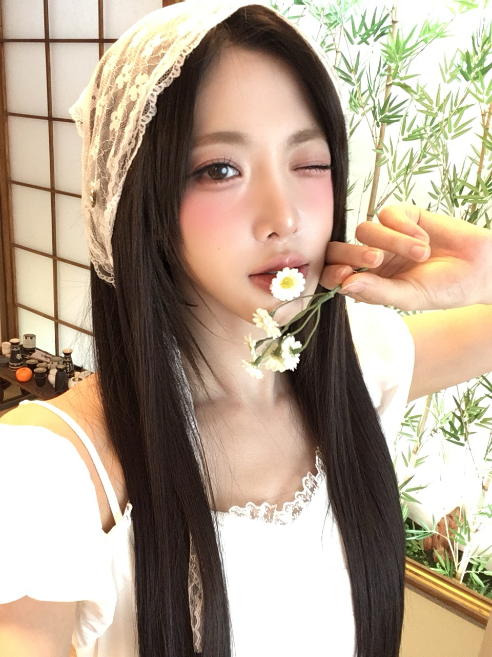 Nien — 260409 tripleS SNS Update - Nien HQ Photos | kpopping