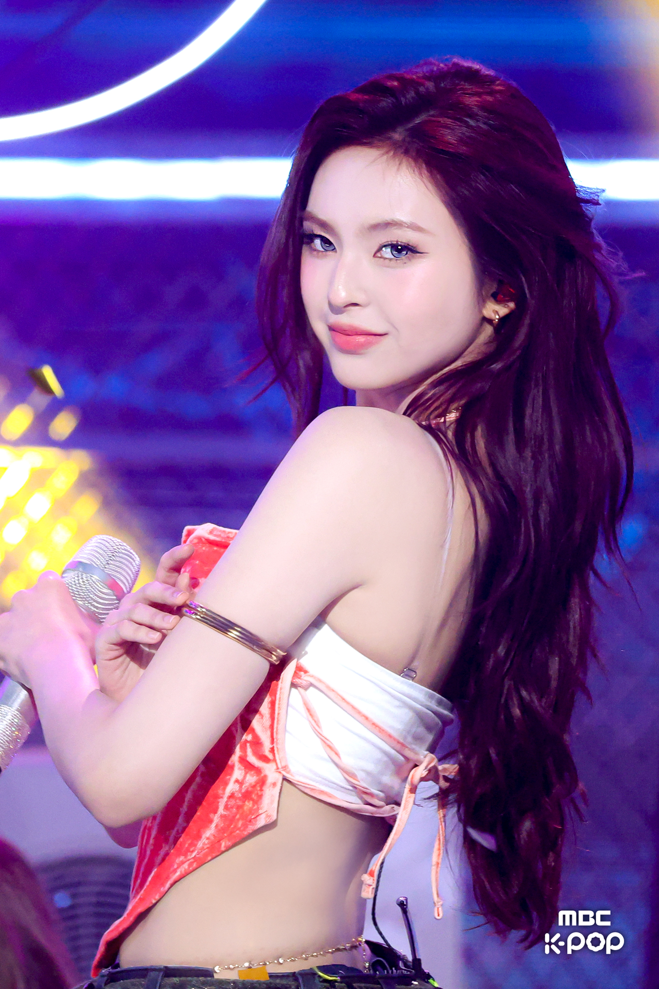 Chiquita — 260509 Chiquita “CHOOM” at MBC Music Core On-Site