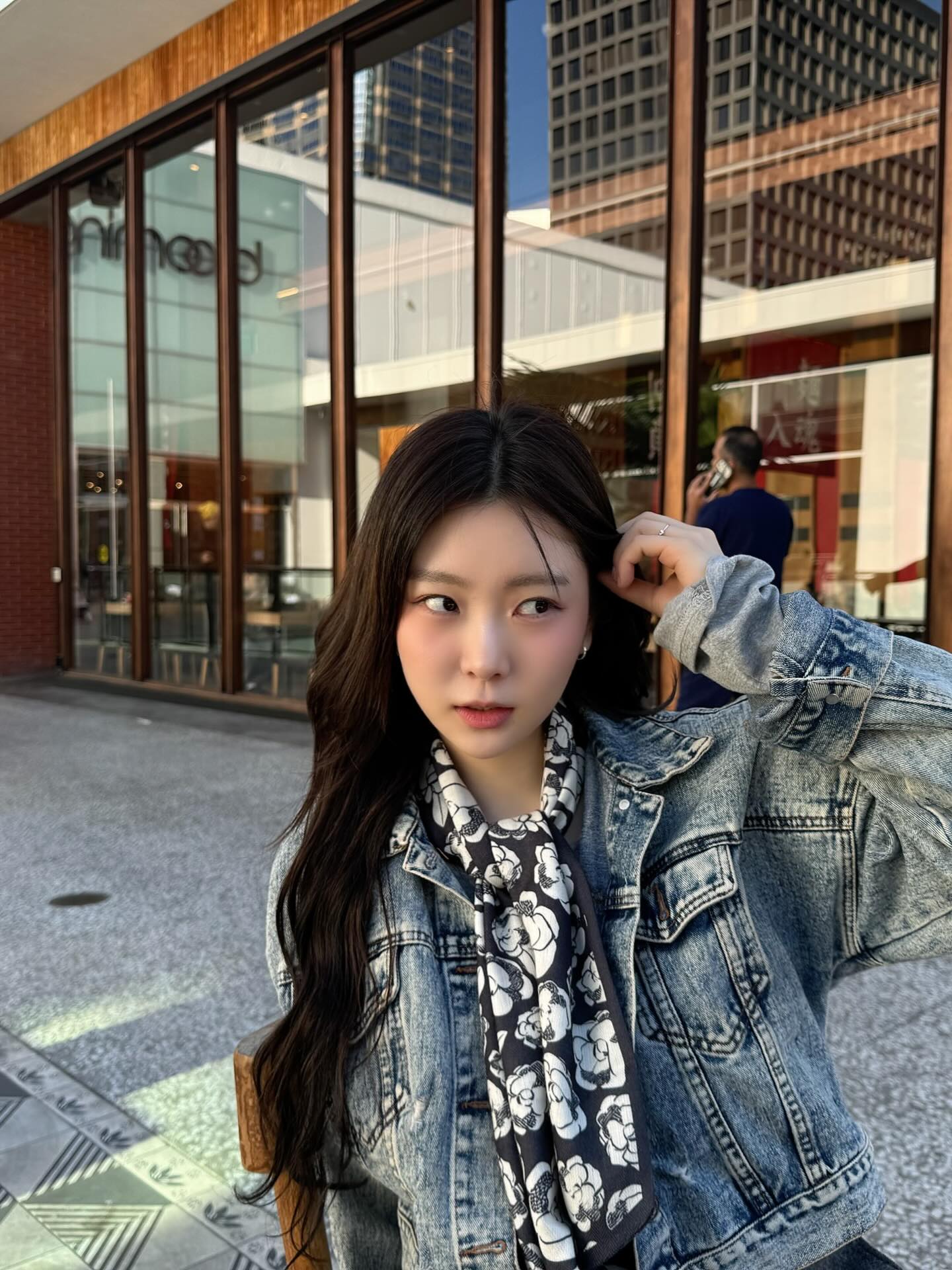Jackie — 260323 Jackie Instagram Update HQ Photos | kpopping