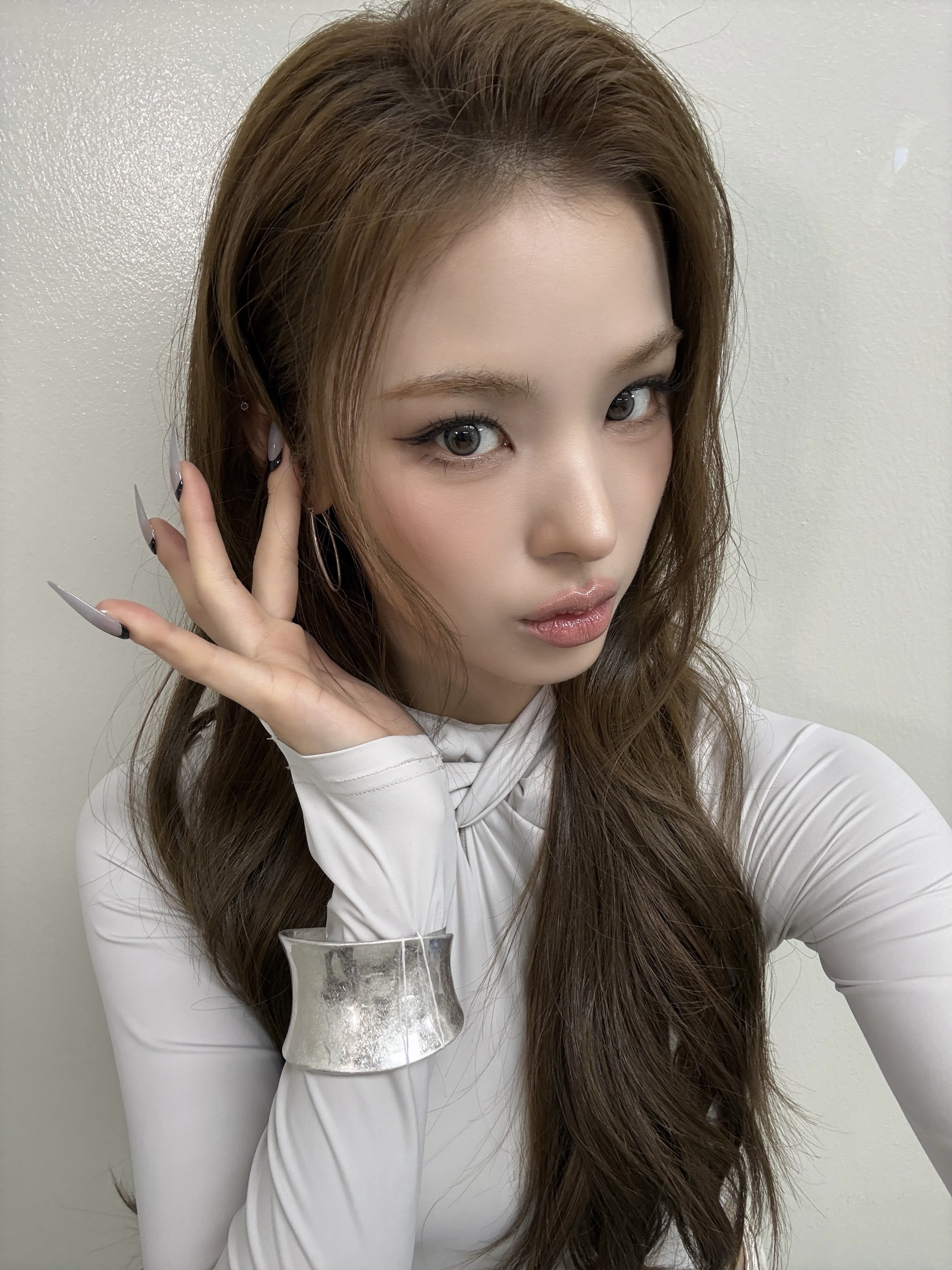 Mai (izna) — K-pop Idol Profile | kpopping