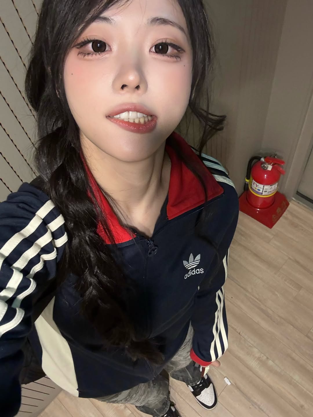 Hina (QWER) — K-pop Idol Profile | kpopping
