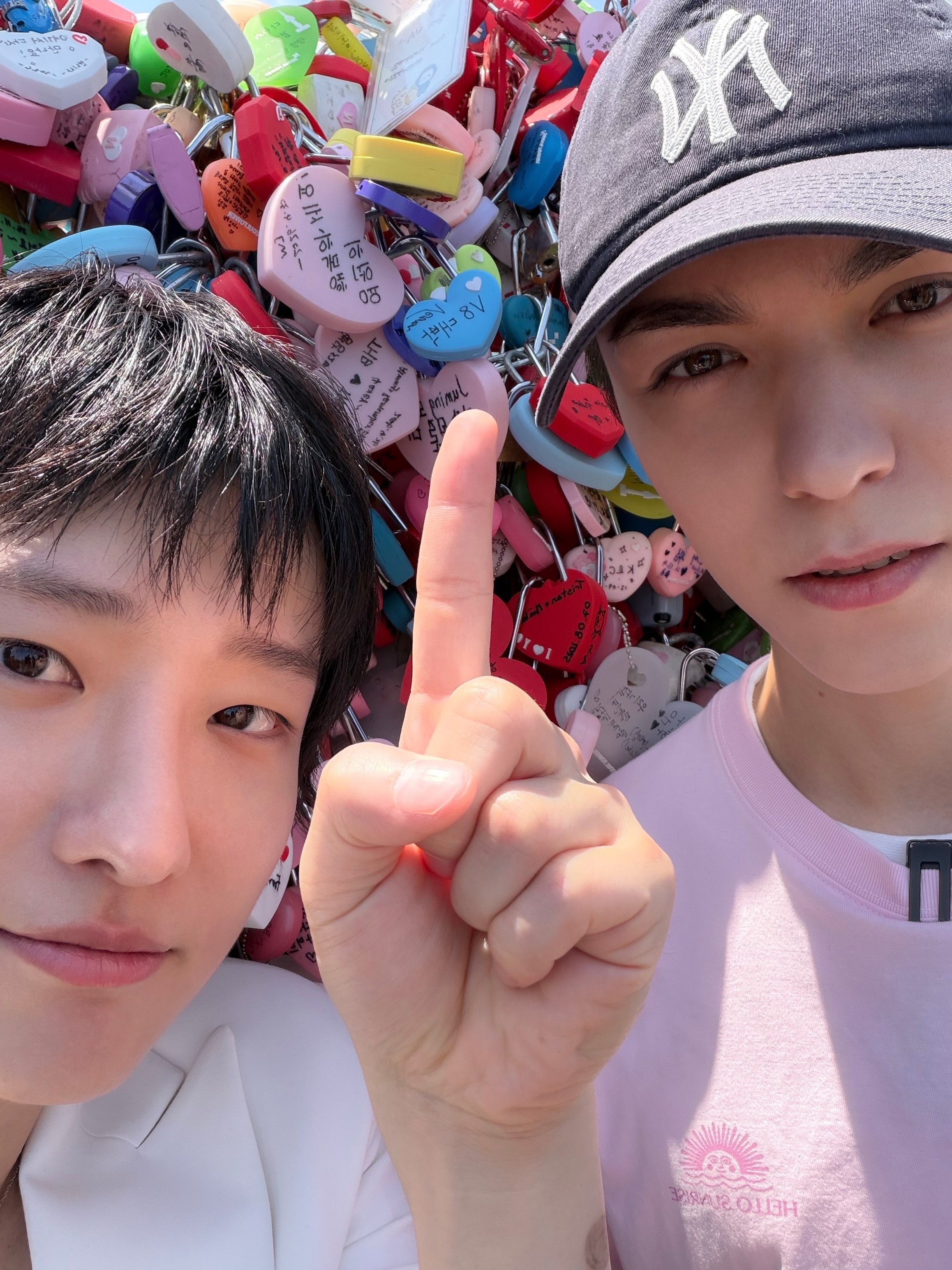 Vernon — 260702 VERNON on WOODZ's 'Why bother date' | Photos HQ