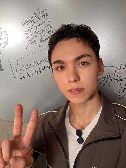 Vernon — 260703 SEVENTEEN X Update - Vernon HQ Photos | kpopping
