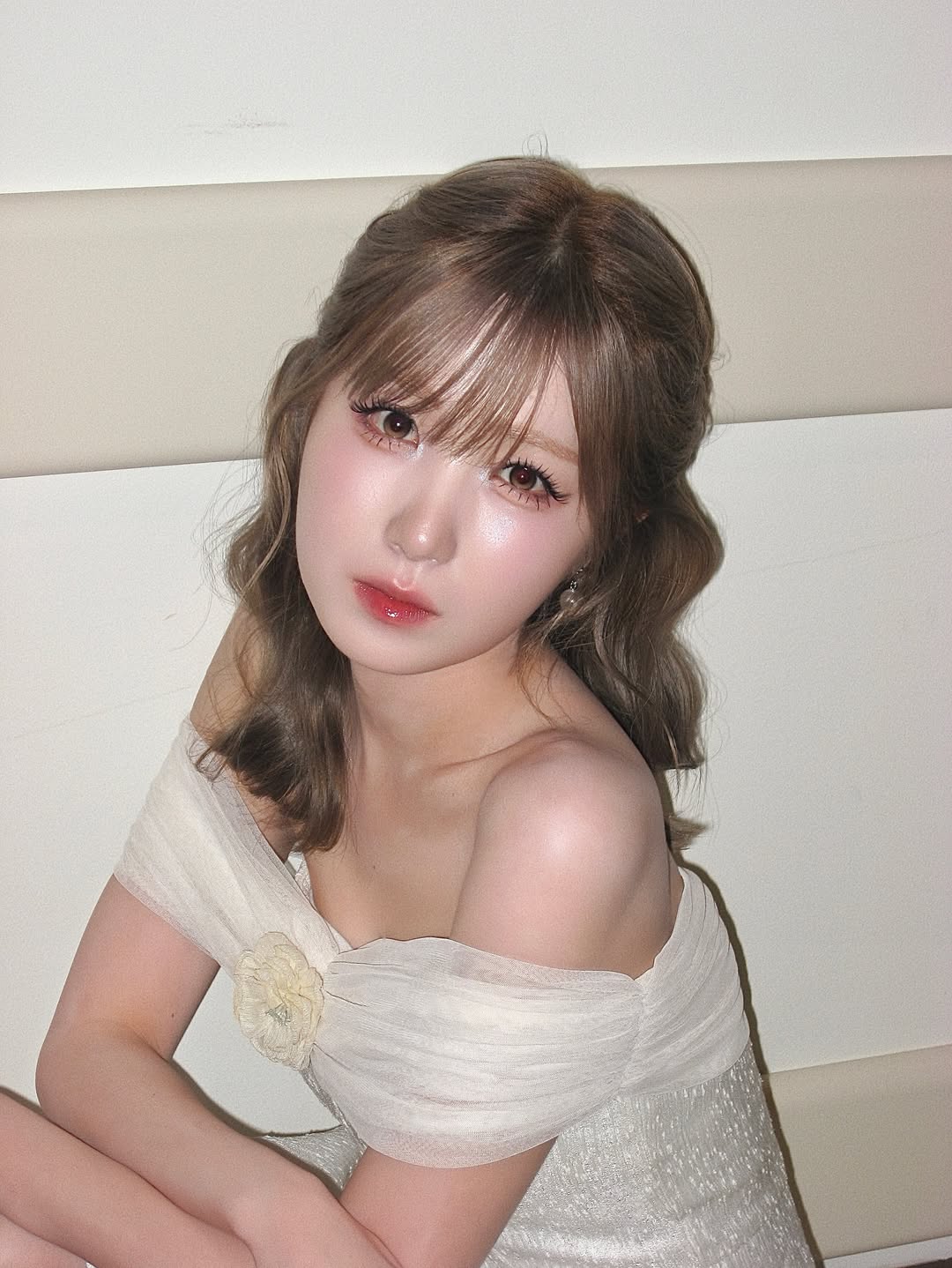 Hitomi — 260622 HITOMI INSTAGRAM UPDATE HQ Photos | kpopping