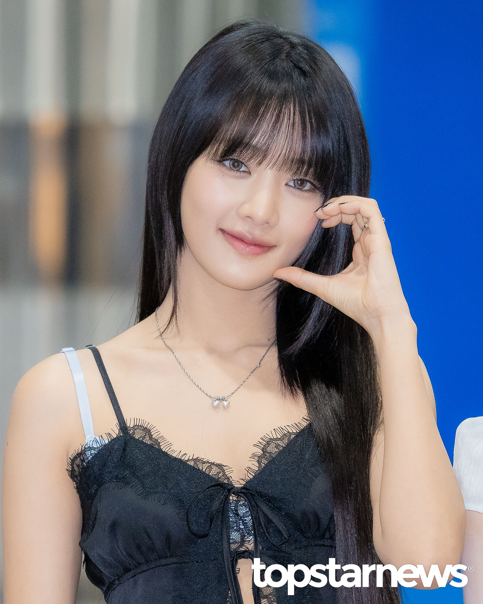 Minnie — 260707 Minnie at KBS Radio Commute HQ Photos | kpopping