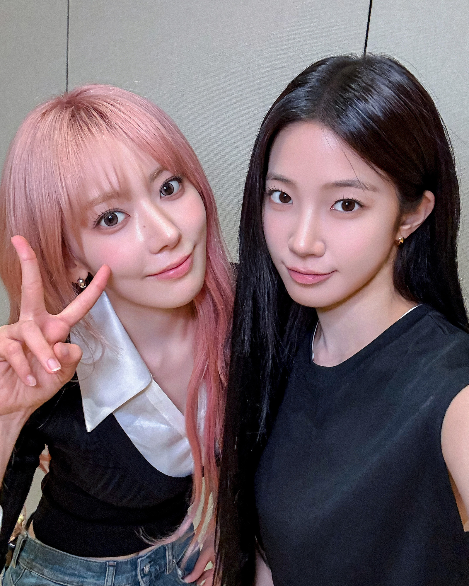 Sakura — 260707 LE SSERAFIM Twitter Update - Sakura, Kazuha HQ