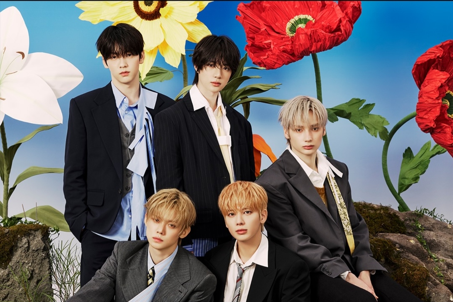 TOMORROW X TOGETHER (투모로우바이투게더) — K-pop Group Profile