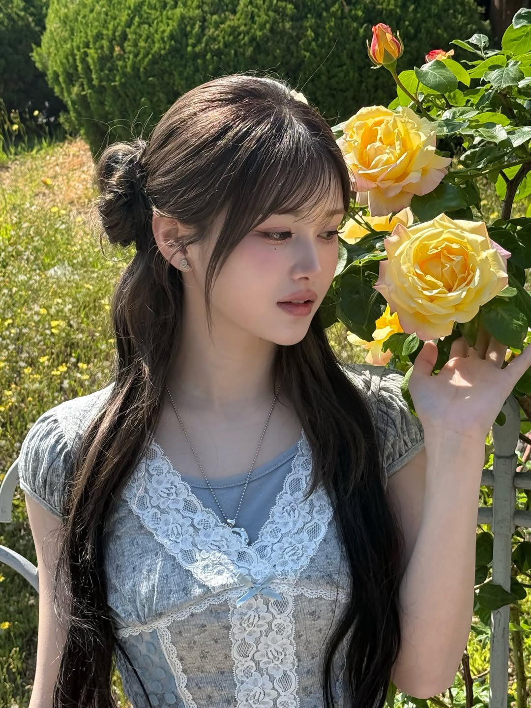 Mayu — 260709 TripleS Instagram Update - Mayu HQ Photos | kpopping