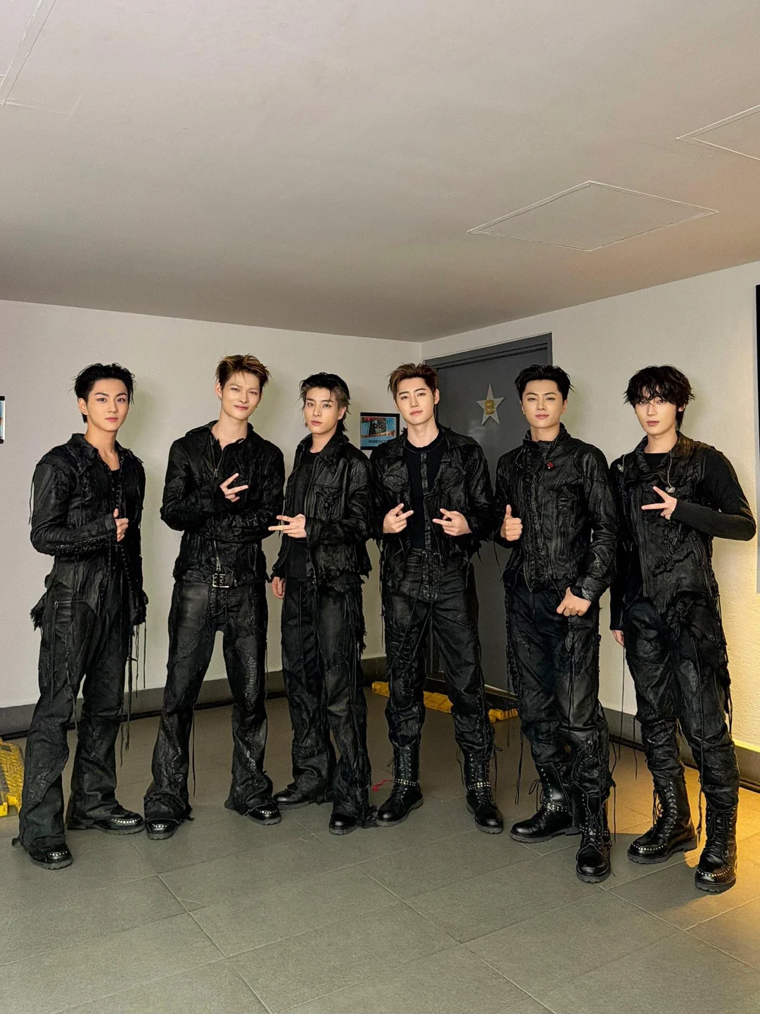 ENHYPEN (엔하이픈) — K-pop Group Profile | kpopping