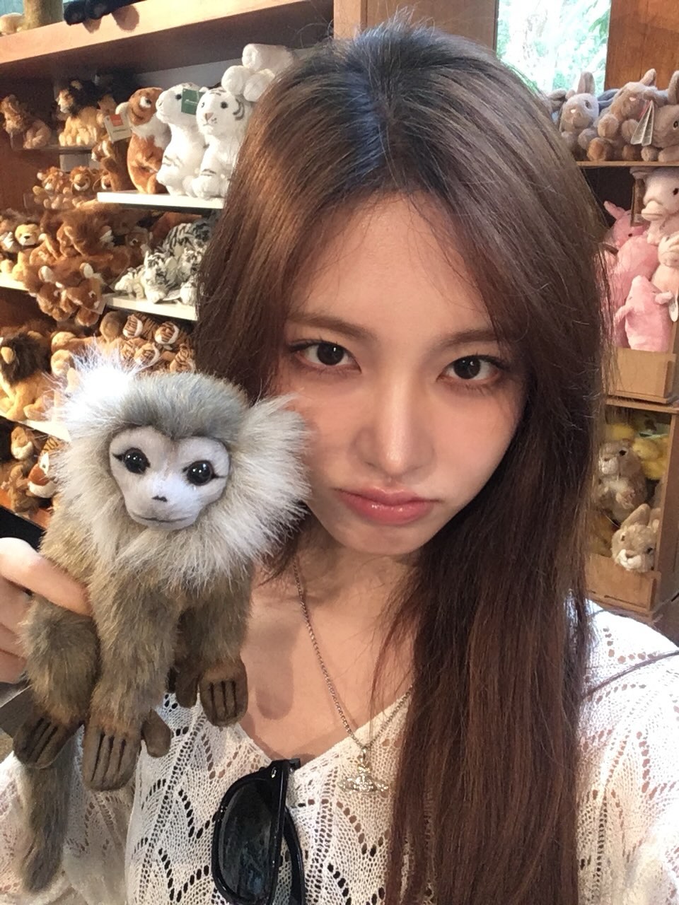 Liz — 260721 Liz Instagram Update HQ Photos | kpopping